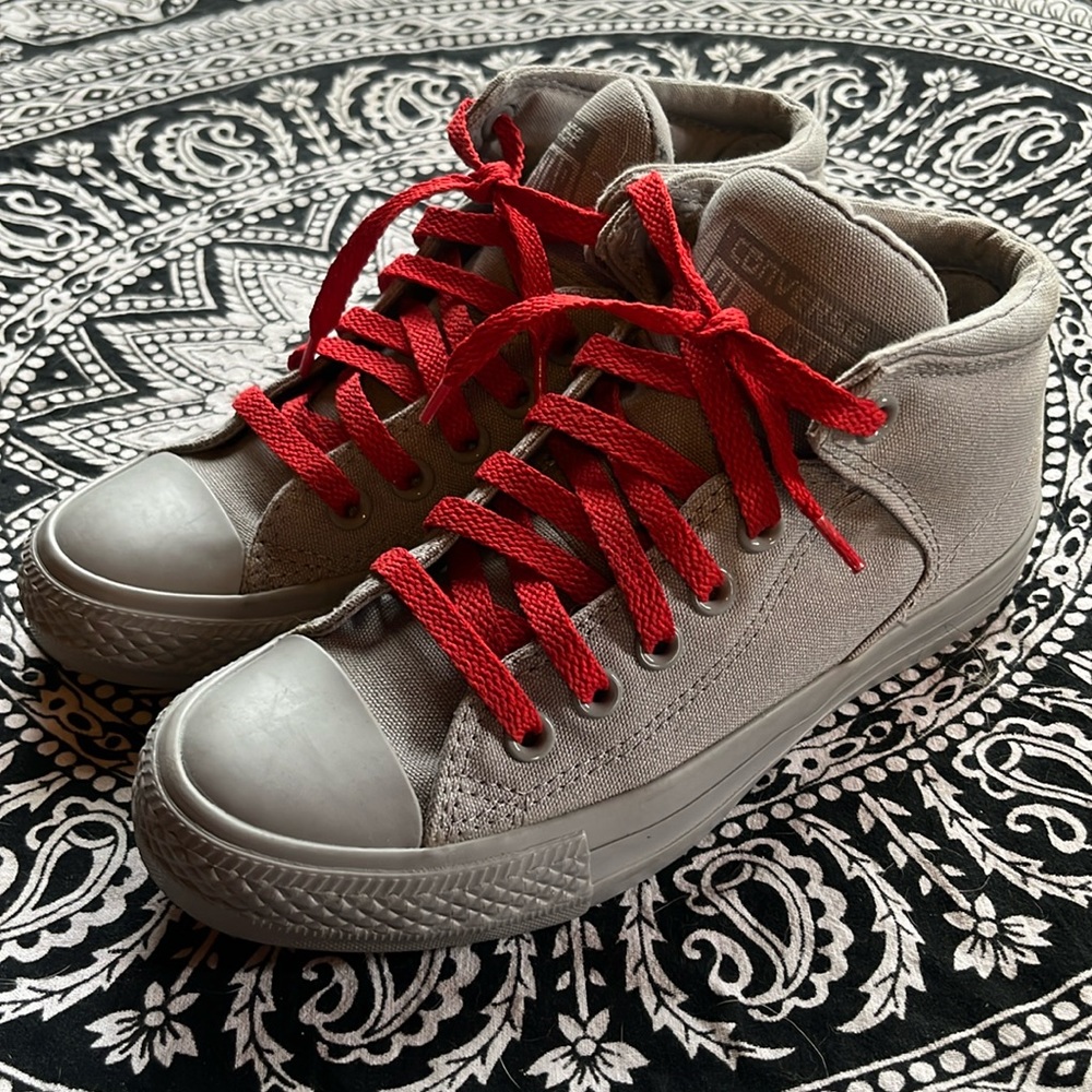 Converse NWOT